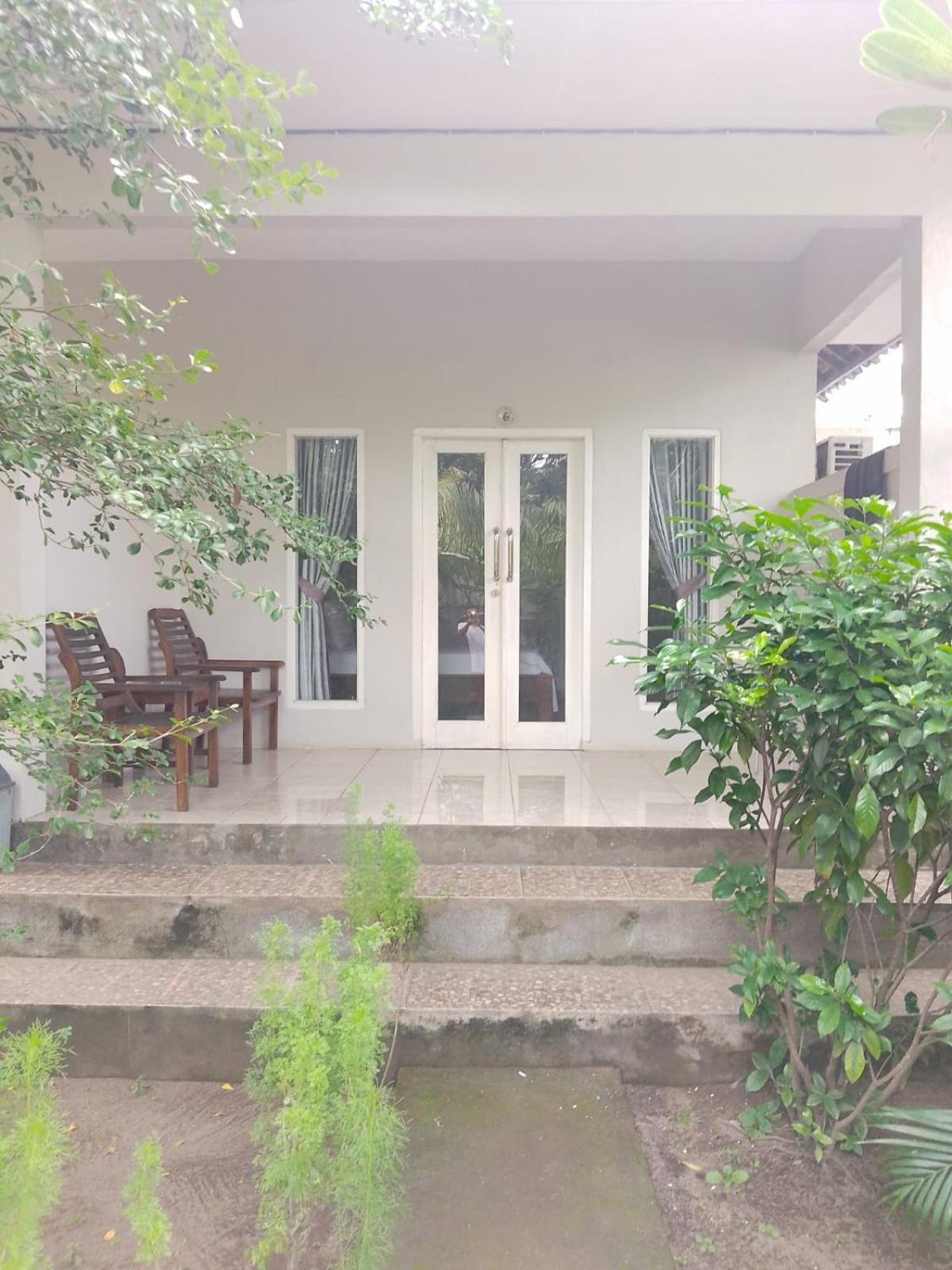 Pineapple Guest House Gili Air Room photo